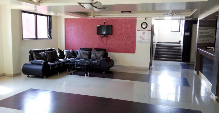 Hotel Parth Executive Lātūr Dış mekan fotoğraf